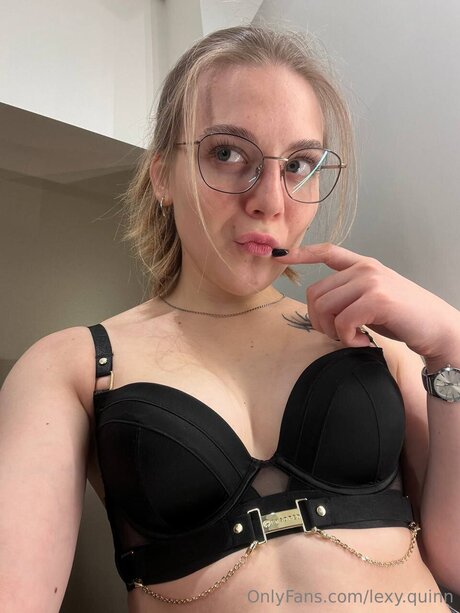 Baby Elisa model free image