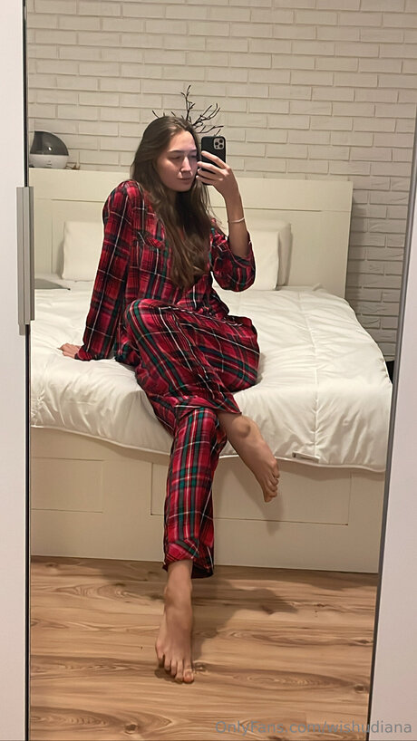 Wishudiana pornographic model archive