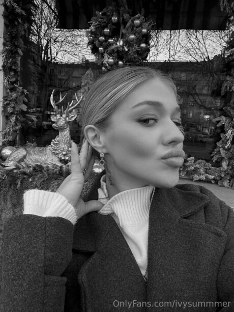 Ivysummmer pornstar sexy archive