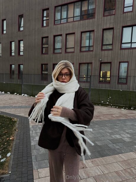 Ivysummmer star pornographic pic