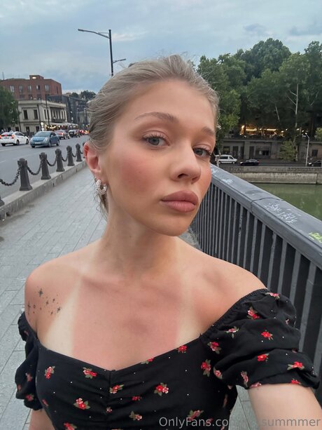 Ivysummmer model pic