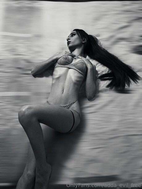 Adda Evil Free star sexy img