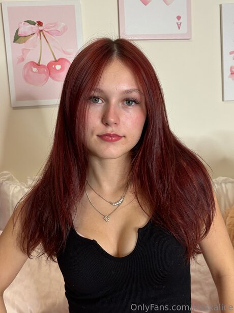 Kissxalice star top pictures