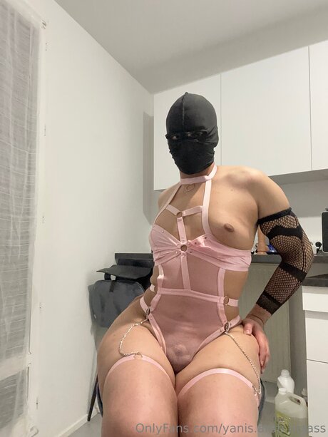 Yanis Arab Bigass sexy pornstar gallery