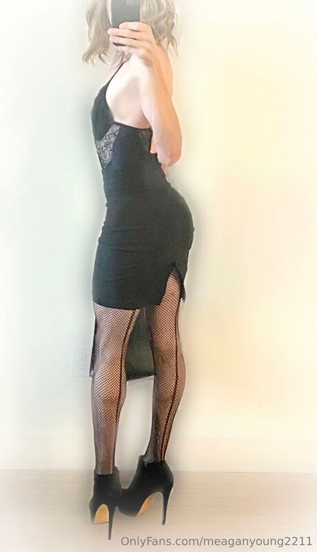 Meaganyoung2211 high quality pornstar picture