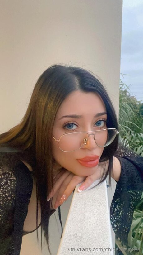 Chloedesireee high quality pornstar gallery