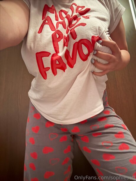 Sophiesoff xxx actress pics