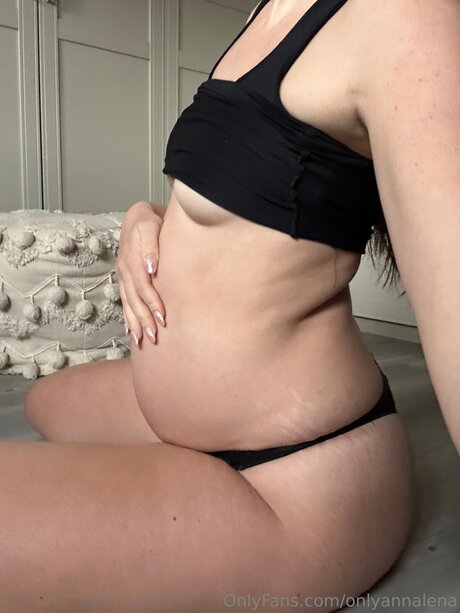 Onlyannalena pornstar nudes picture