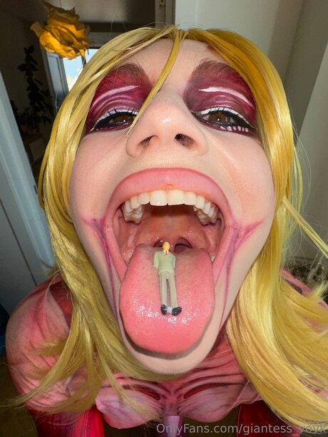 Giantess Vovk nudes star pic