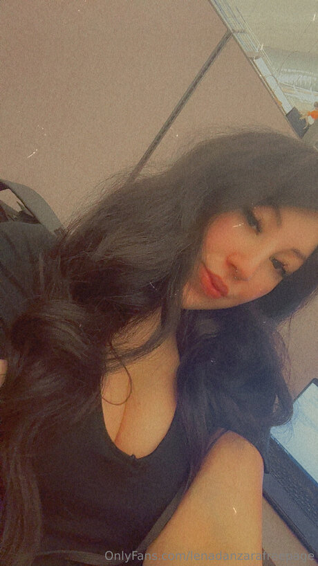 teen solo onlyfans pretty pic