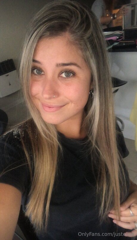 Justelisa pornstar adult gallery