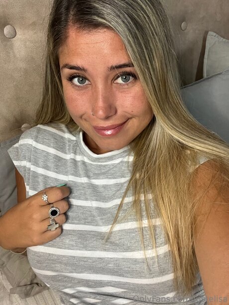 big tits blonde onlyfans top photos