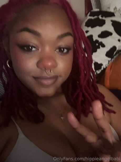 Hippieangelbabi star hot pic