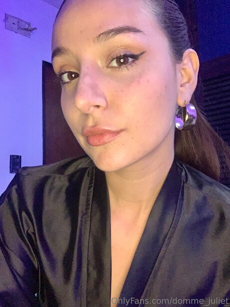 Domme Juliet beautiful star photos