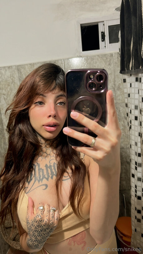 Juliagameusee sexy actress photo