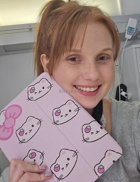 Kitsykatt porn model photo