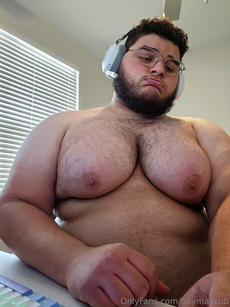 Baymaxcub sex model photo