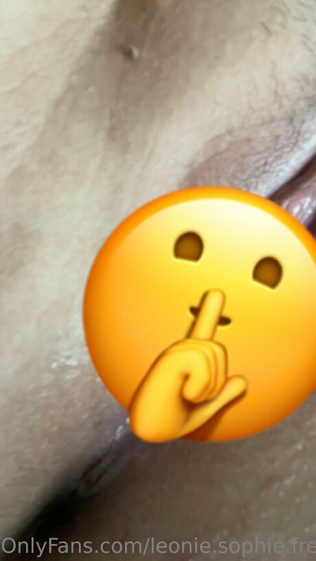 Leonie Sophie Free hd star picture