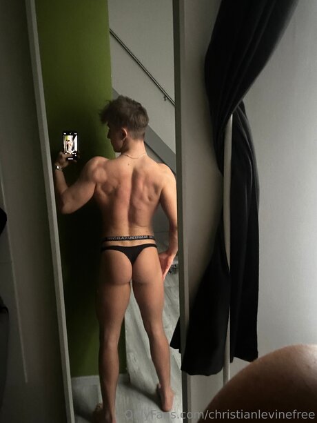Christianlevine Straight model sex img