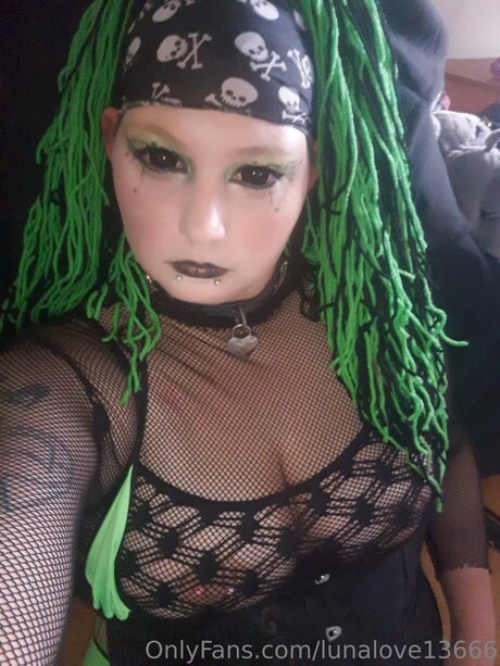 Lunalove13666 star sex archive