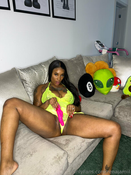 Yourfavgirlrw star nice pic