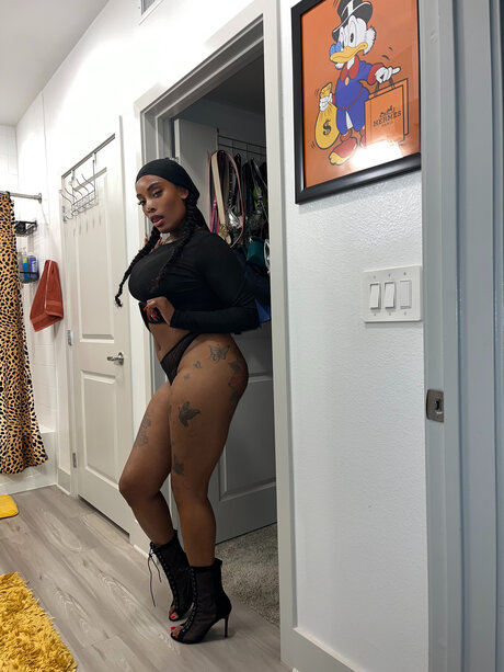 Yourfavgirlrw xxx star images