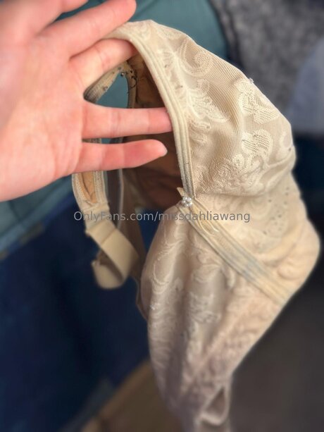 Missdahliawang high quality actress pics