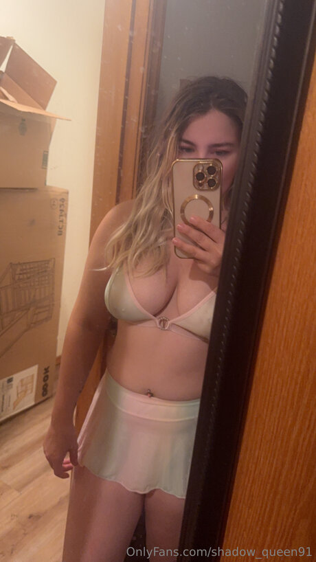 Shadow Queen91 adult star galleries