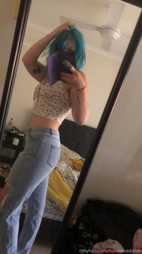 Honeybvddafree hot star pic