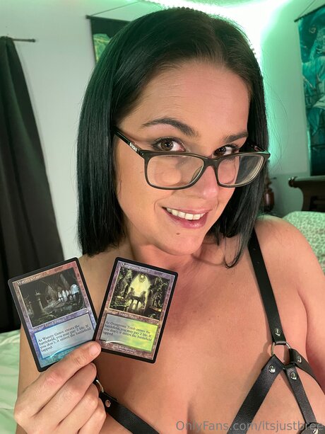 Itsjustbree nudes model picture