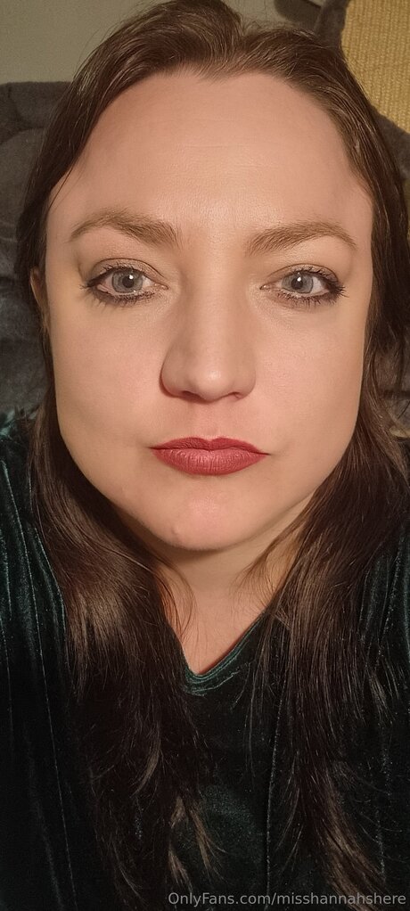 Misshannahshere model hot pics