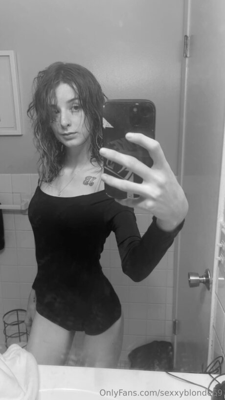 Sexxyblonde69 pornstar sexy gallery