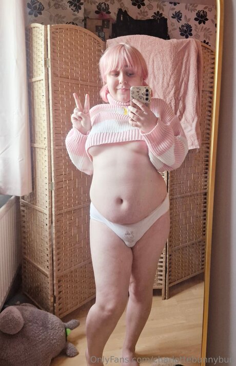 Charlottebunnybun star hot image