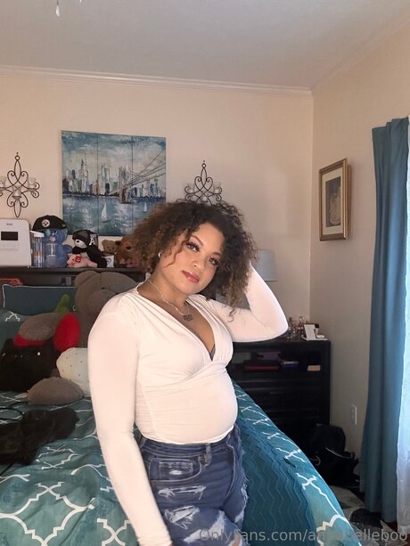 Annabellebooo pornographic actress archive