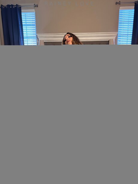 Raineylovesyou model art galleries