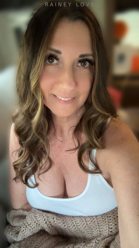 Raineylovesyou pornstar top gallery