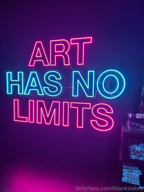 Blankslatee nude star img