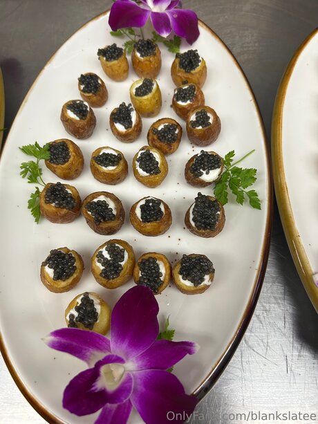 Blankslatee model exclusive galleries