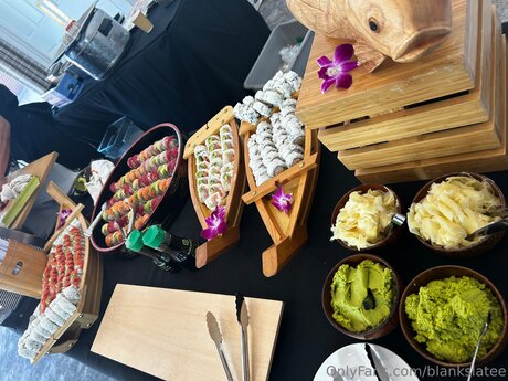 Blankslatee hot star pictures