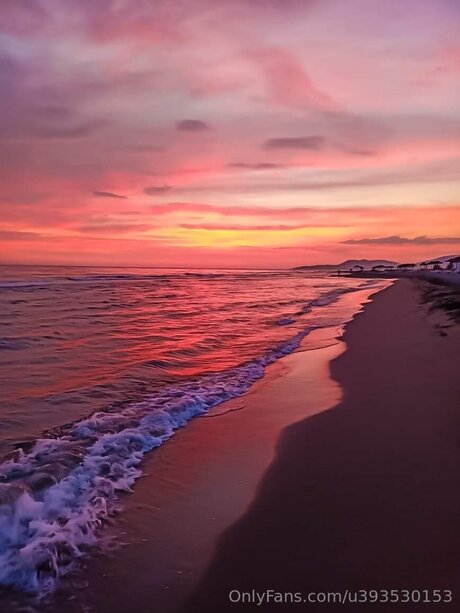 Mickey93 pornstar hot img