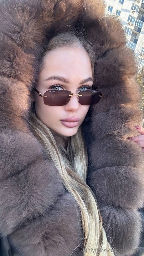 Tori Rain model adult pics