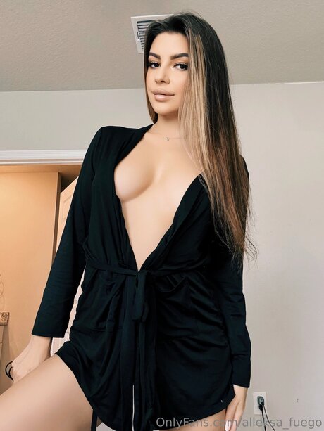 pregnant threesome onlyfans beautiful photos