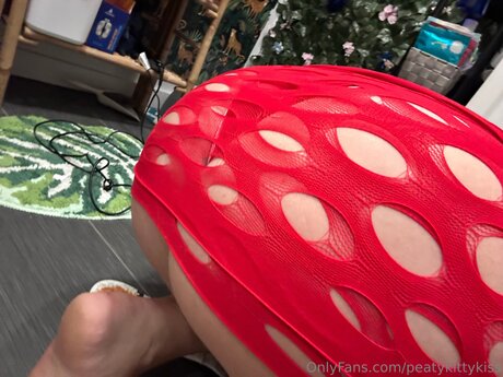 Peatykittykiss pornographic star images