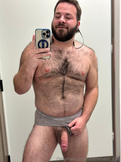 Asthmatic Cub model nudes archive