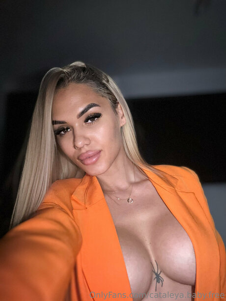 public onlyfans pornographic pictures