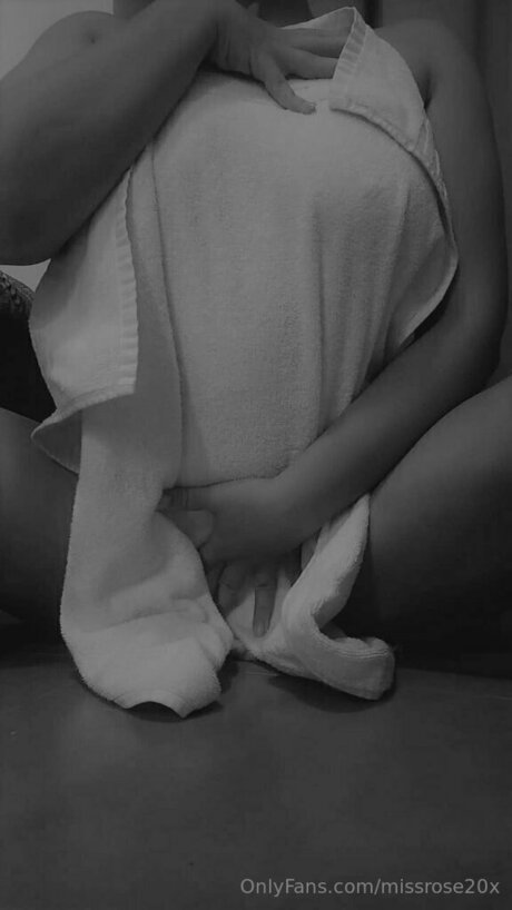 Missrose20x free actress pic