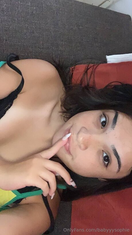 Babyyysophie exclusive model pic