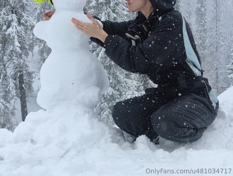 Maryplaisir model perfect pic