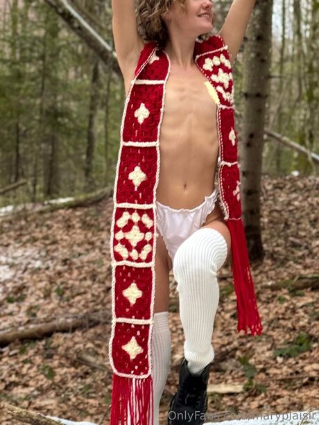 Maryplaisir model perfect pictures