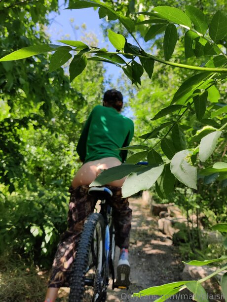 Maryplaisir pornstar erotic pics